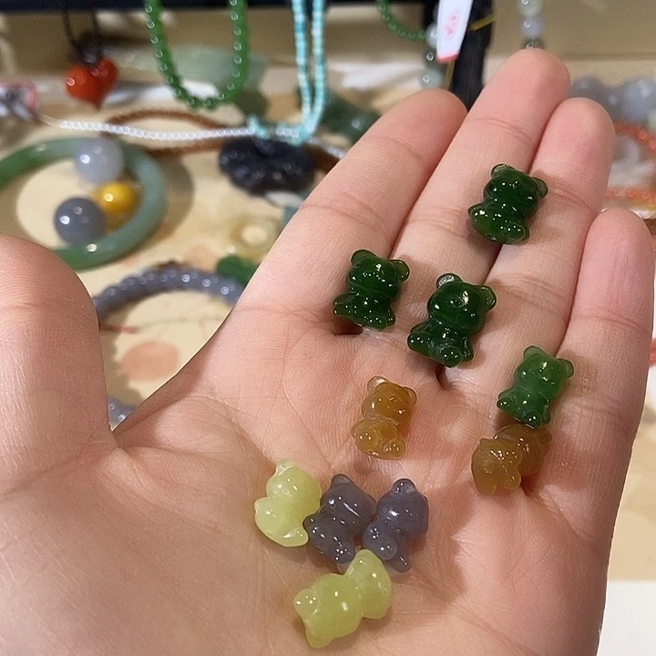 和田玉（糖玉）未镶嵌车挂一个