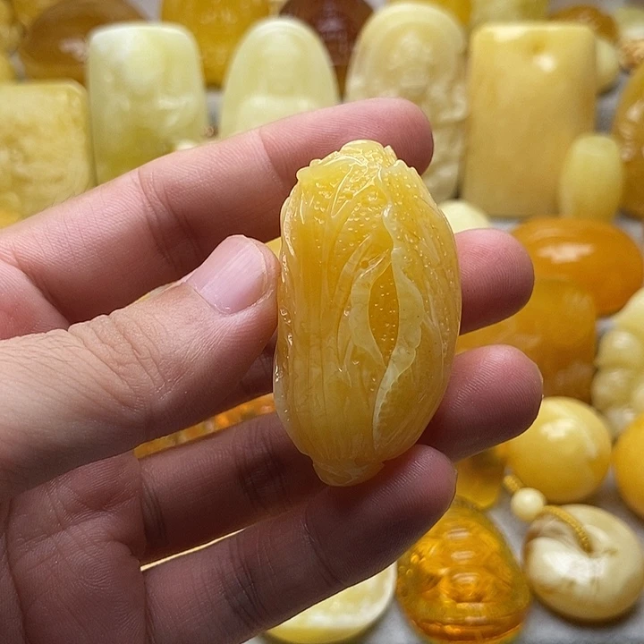 琥珀颈饰未镶嵌琥珀蜜蜡吊坠