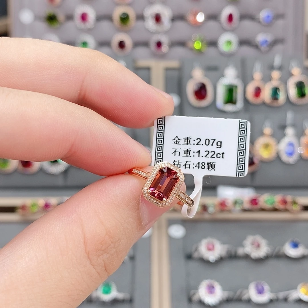 碧玺戒指18K金镶嵌1.22。