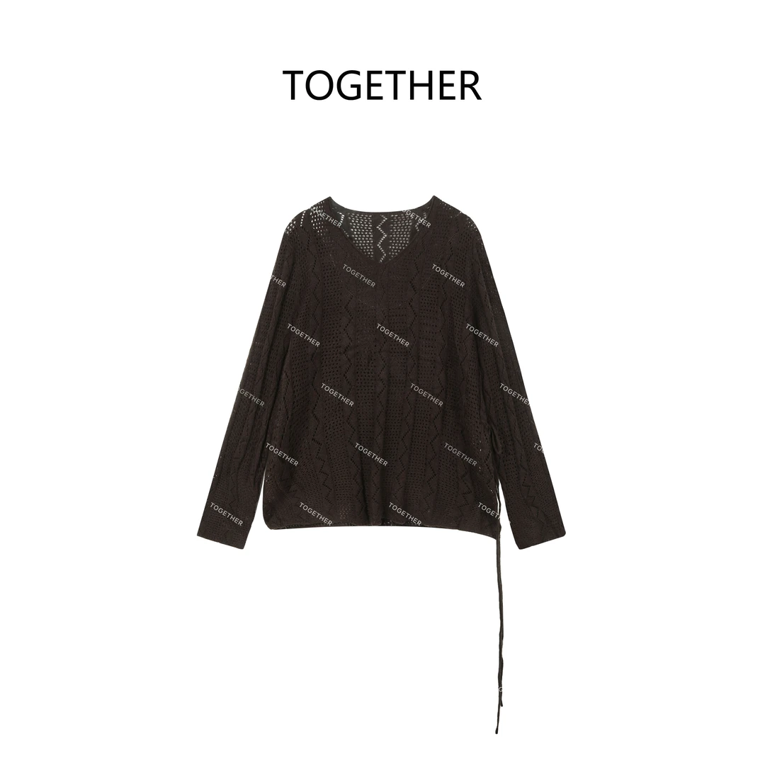 【TOGETHER】秋季V领镂空羊毛针织衫宽松百搭系带上衣W2117