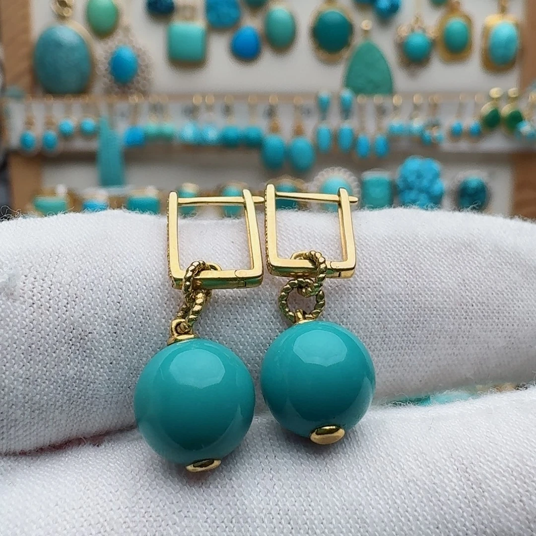 绿松石18K金镶嵌耳饰