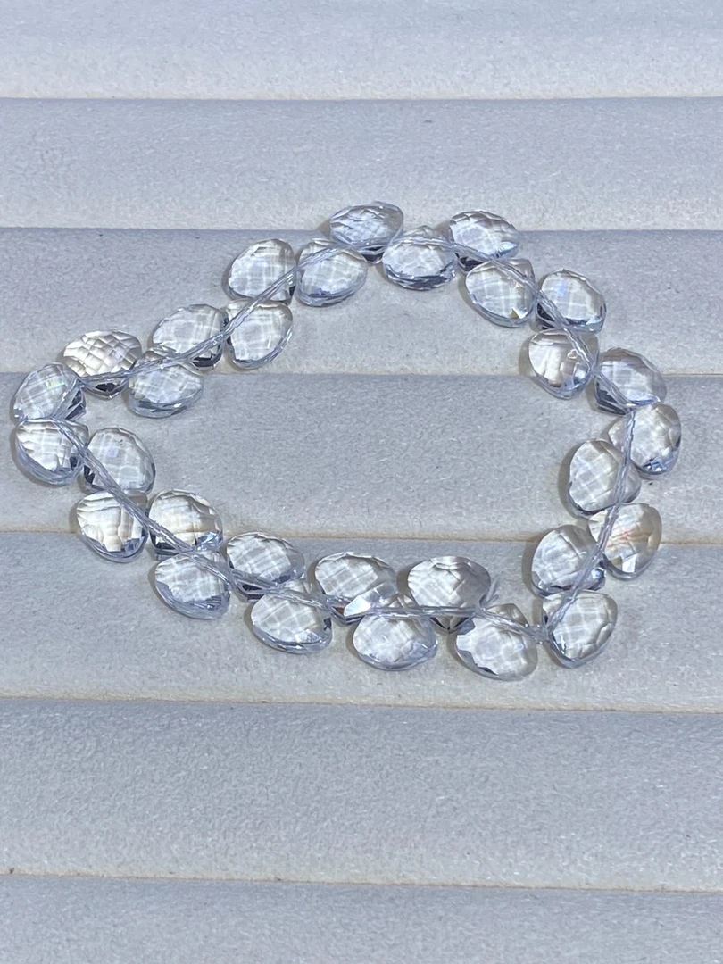 白色水滴手串AA52