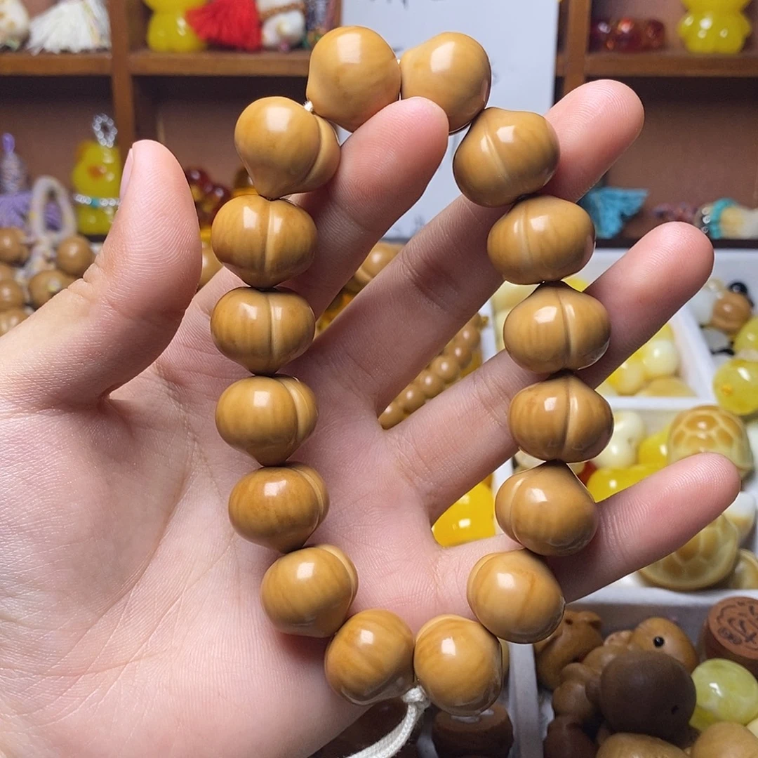 薯***王吊坠猴头核桃18光