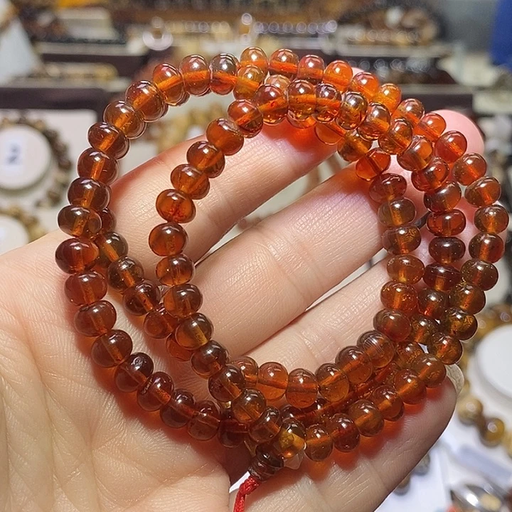 琥珀未镶嵌裸石樱桃红6m