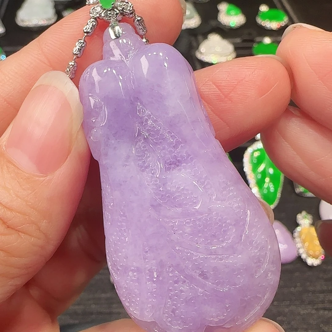 翡翠18K金镶嵌吊坠(赠链)