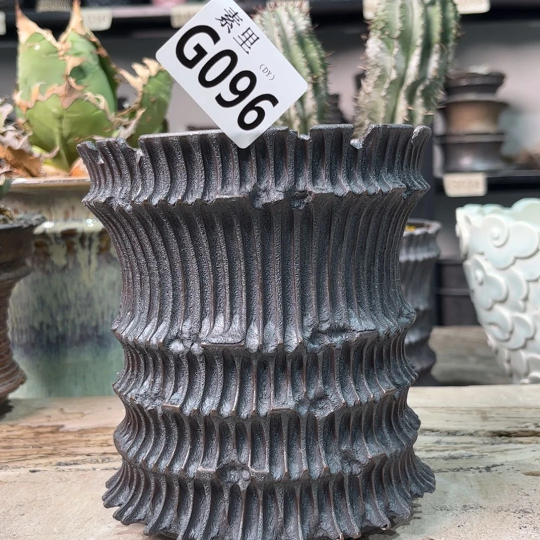 陶内口12.5高15瑕疵