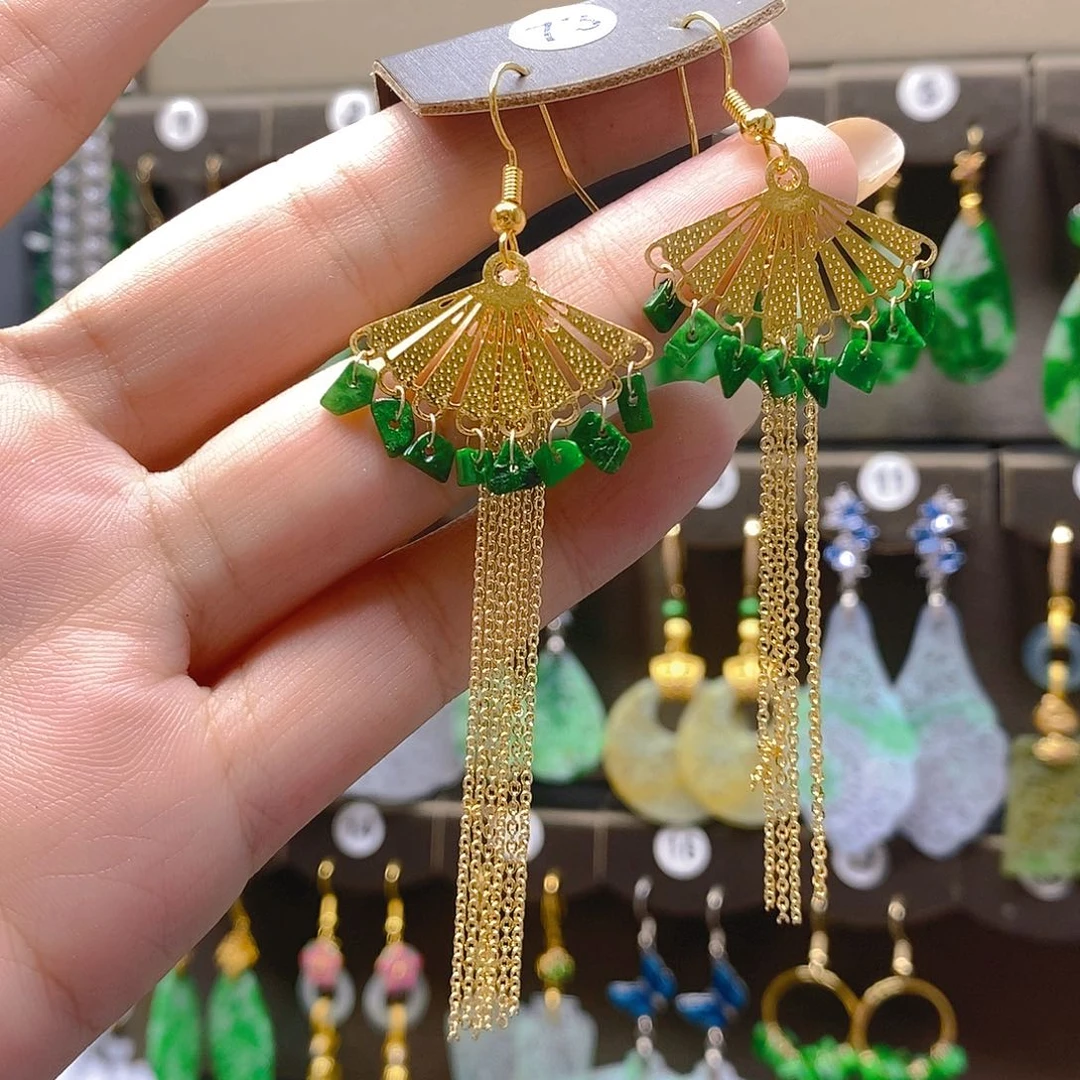 未镶嵌翡翠耳饰翡翠