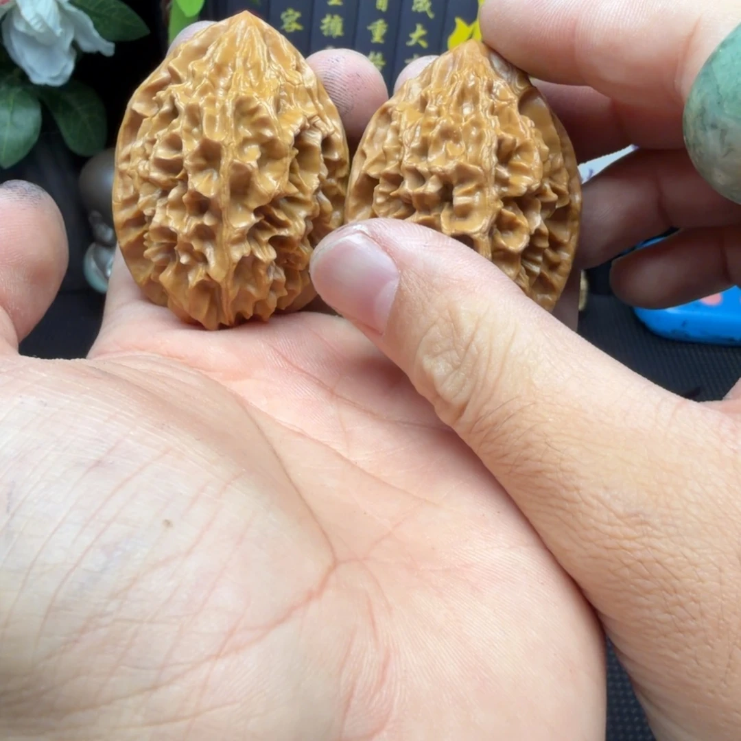 文玩核桃吊坠5万福利