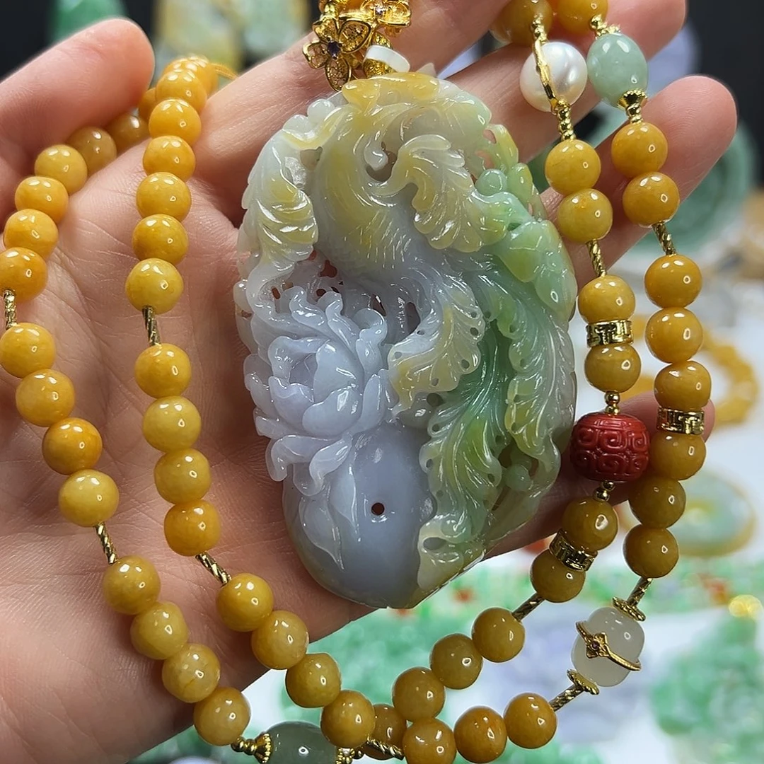 翡翠未镶嵌颈饰吊坠