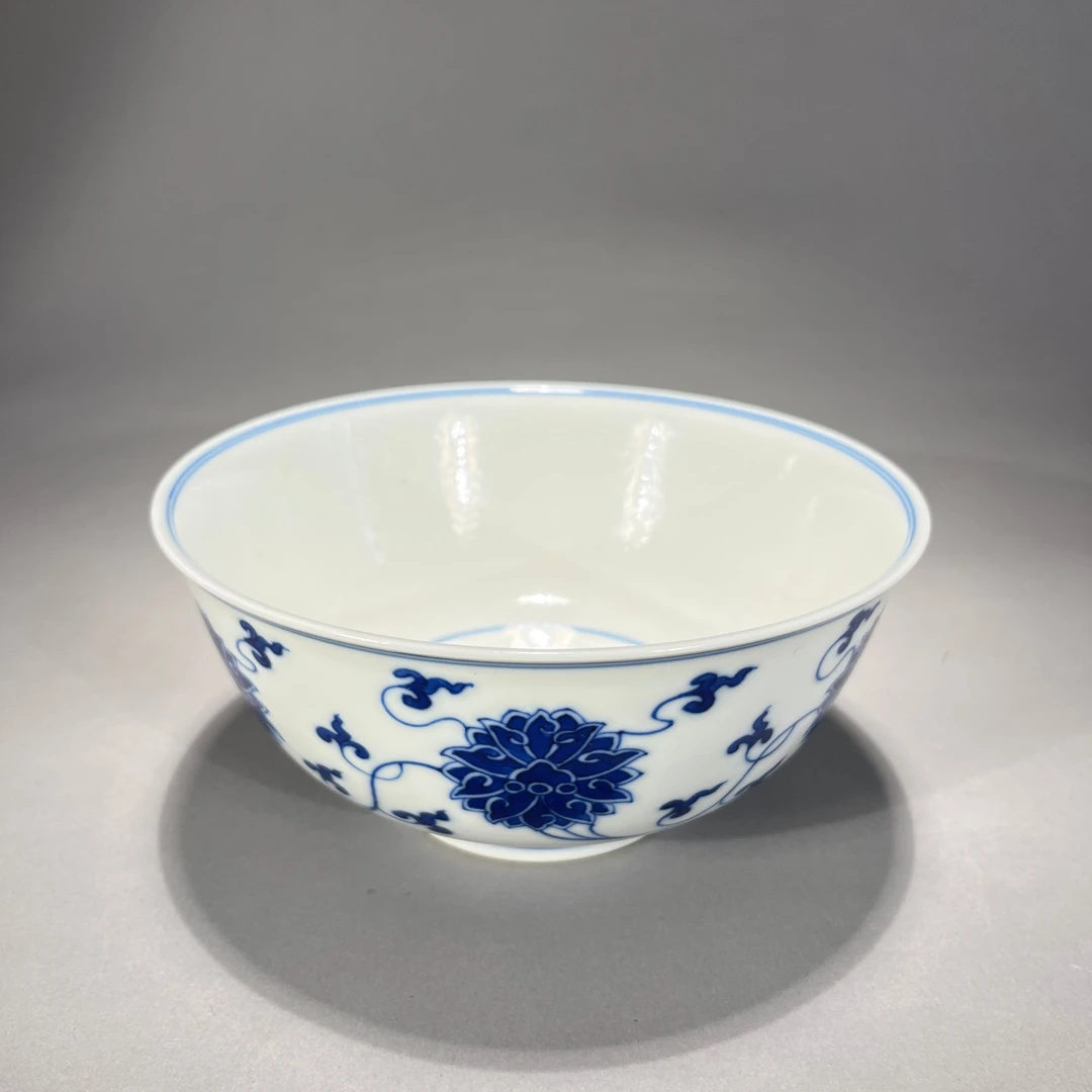 青花 缠枝纹碗