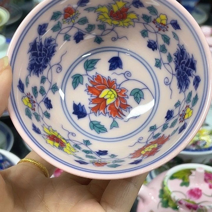 纳***哥摆件景德镇陶瓷博物有限公司，