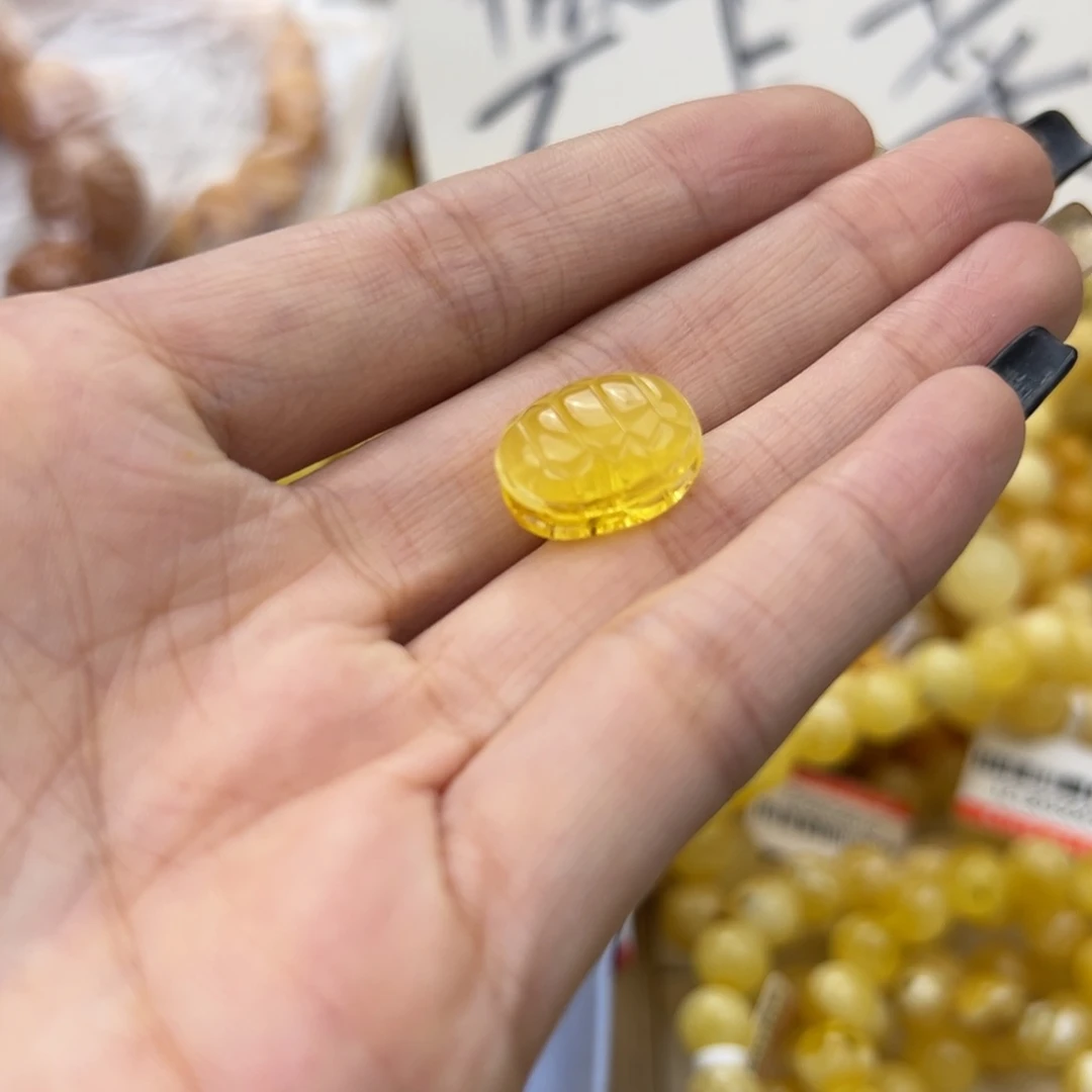 琥珀珠宝奇石未镶嵌