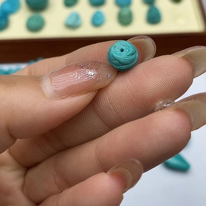 未镶嵌绿松石珠宝奇石