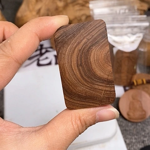 檀香木吊坠东**俊老山檀香黑肉虎纹5/3/1沉水