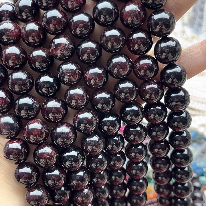 未镶嵌玛瑙/玉髓珠宝半成品一条13mm左右红石榴石