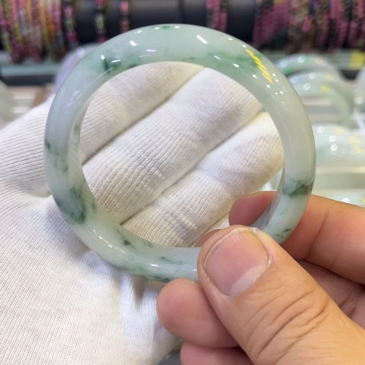 翡翠未镶嵌手镯天然缅甸翡翠手镯飘花绿色正圈