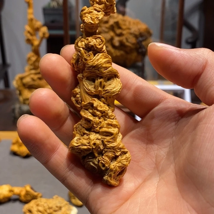 是***花六道木降龙木精品手把件
