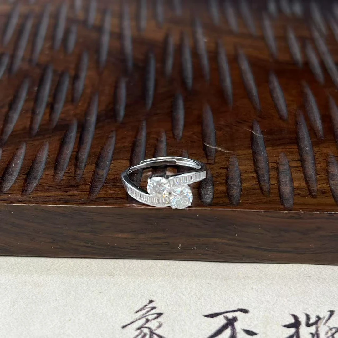 925银莫桑石戒指 【北野珠宝】S925银莫桑钻戒指-B47H-39