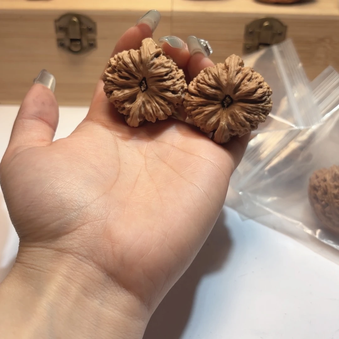 消***乐文玩核桃吊坠22号链接黄金甲