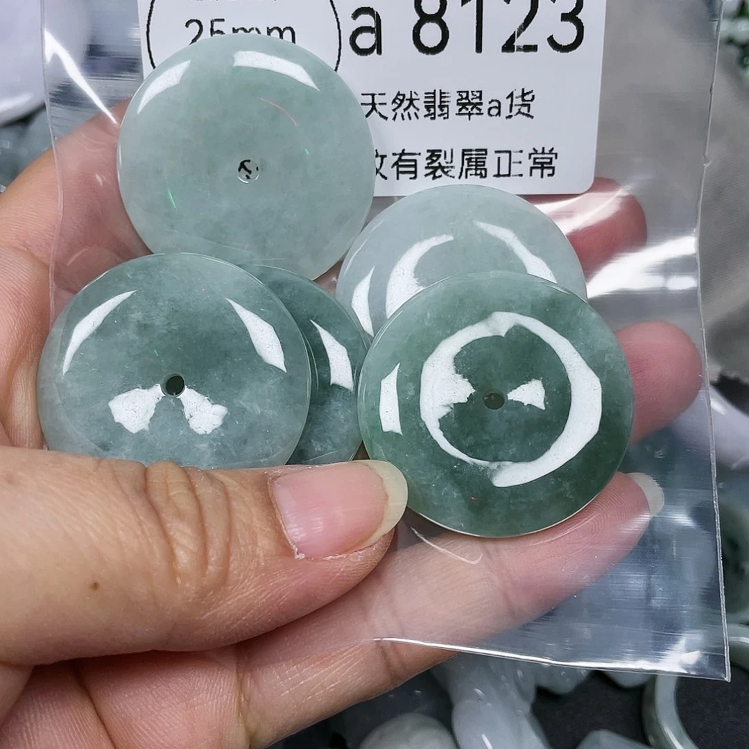 颈饰未镶嵌翡翠筱**韵闪购8123