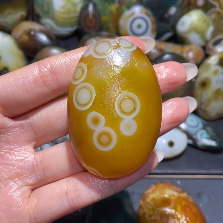 【闪购商品】未镶嵌玛瑙/玉髓珠宝奇石i