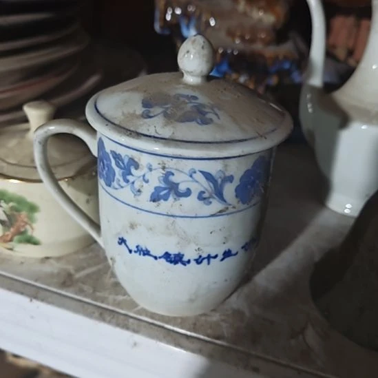 摆件陶瓷盘子碗啥都有