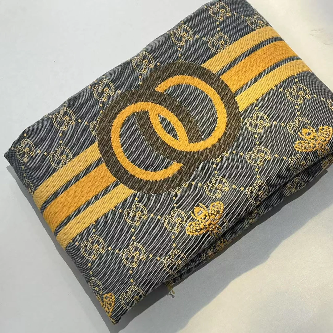 【枕巾】多层加厚枕巾一对装52*75cm  蜜蜂