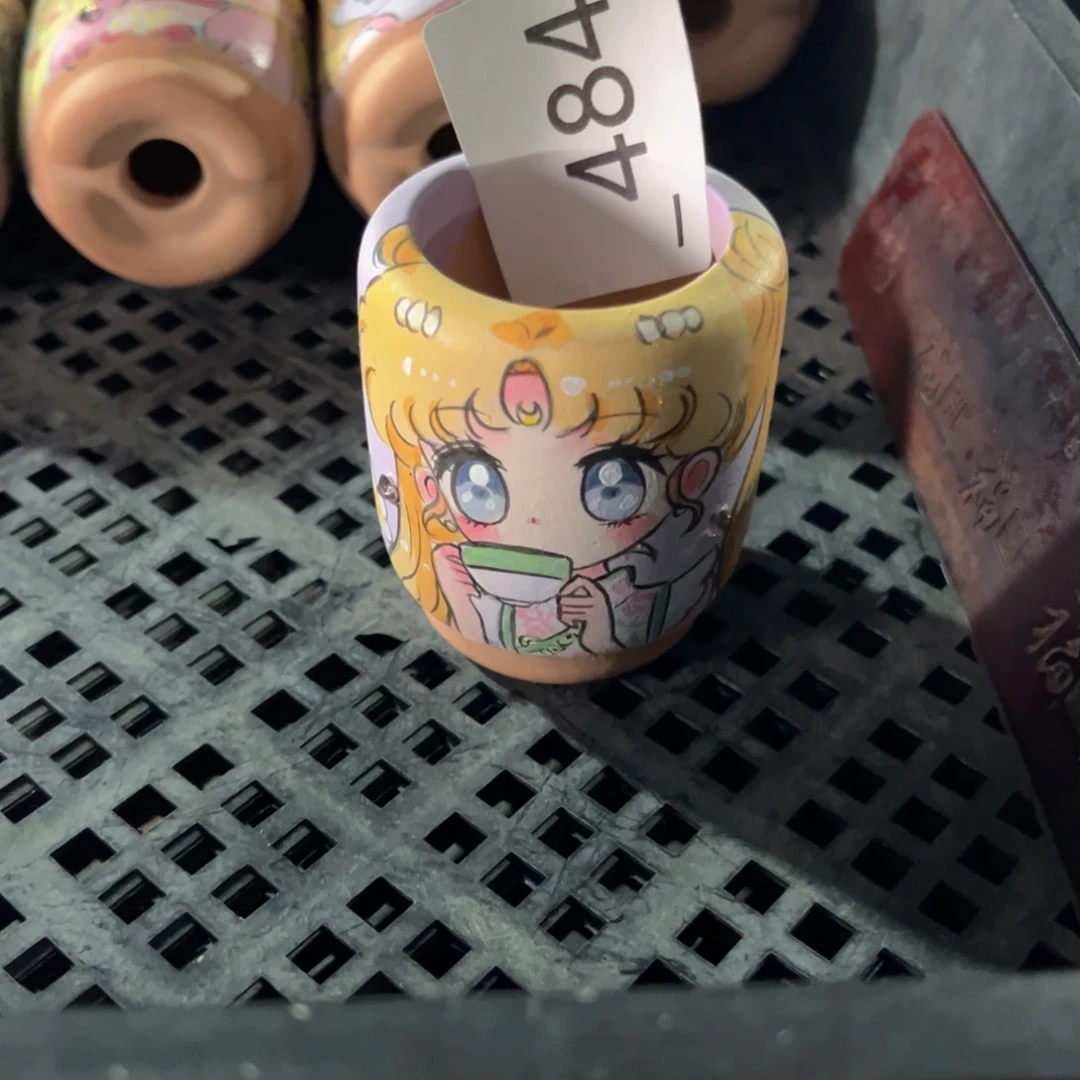 红陶?****编号484花盆1个
