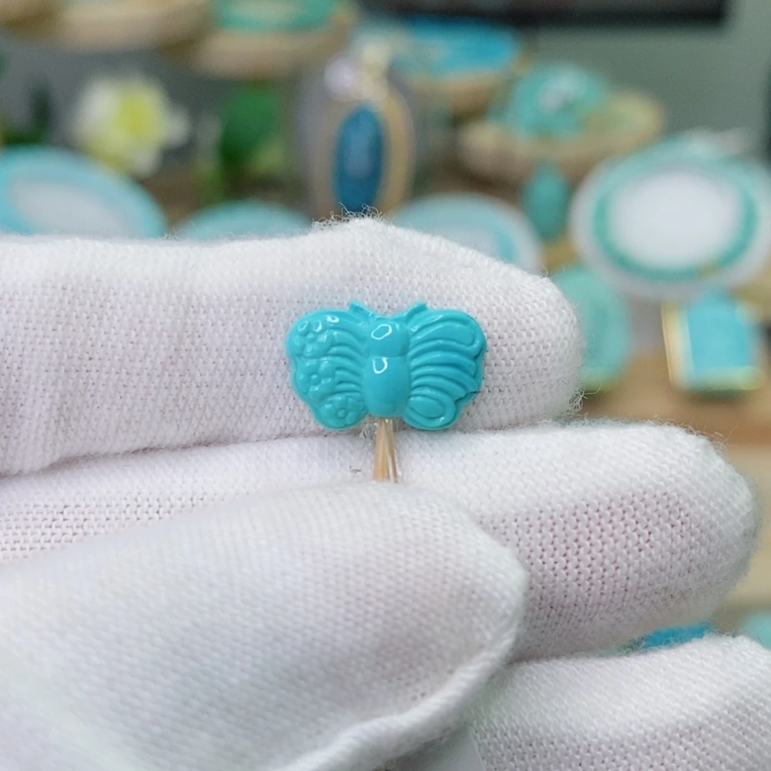 未镶嵌绿松石珠宝奇石