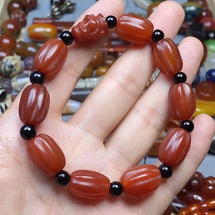 未镶嵌颈饰玛瑙/玉髓