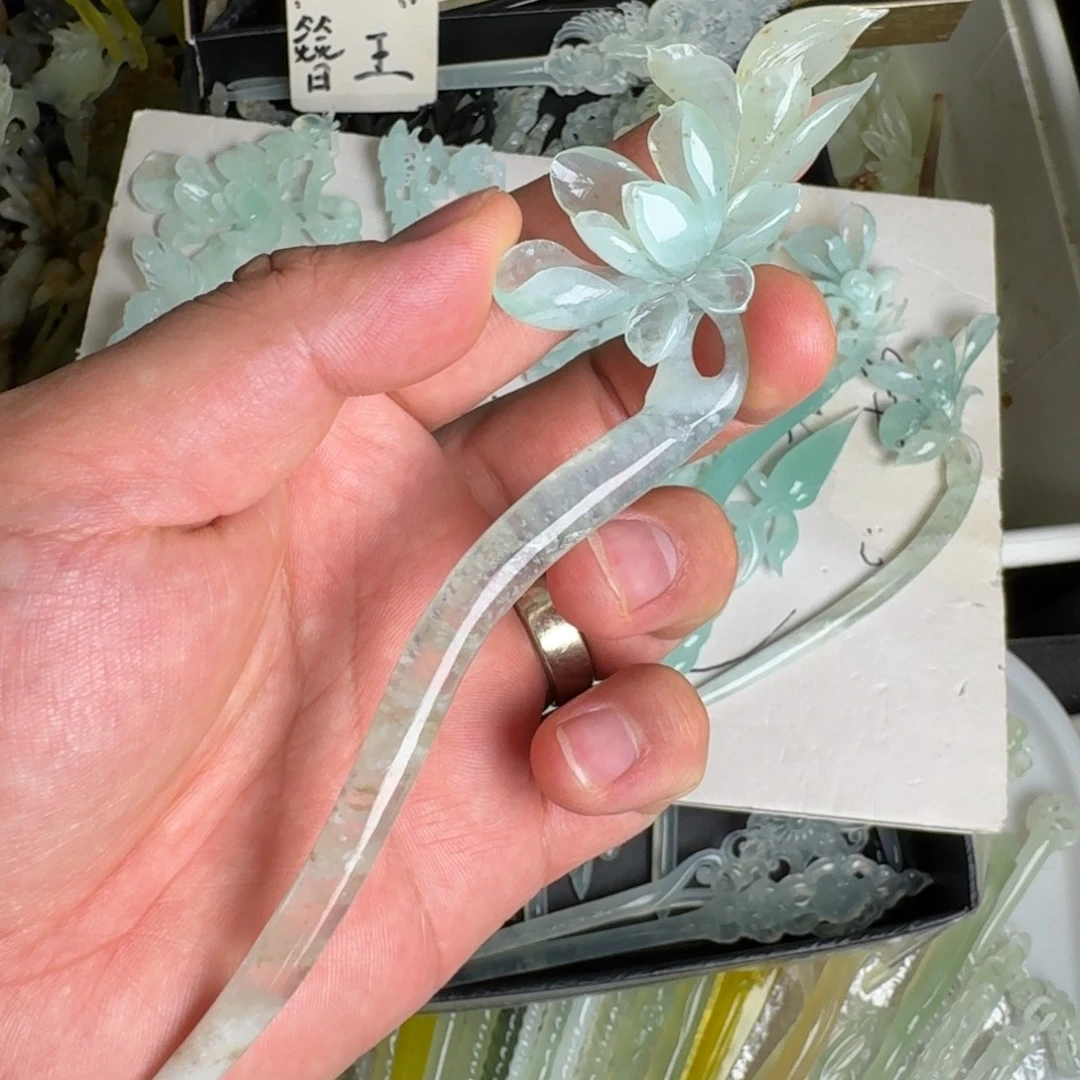 蛇纹石玉未镶嵌发饰