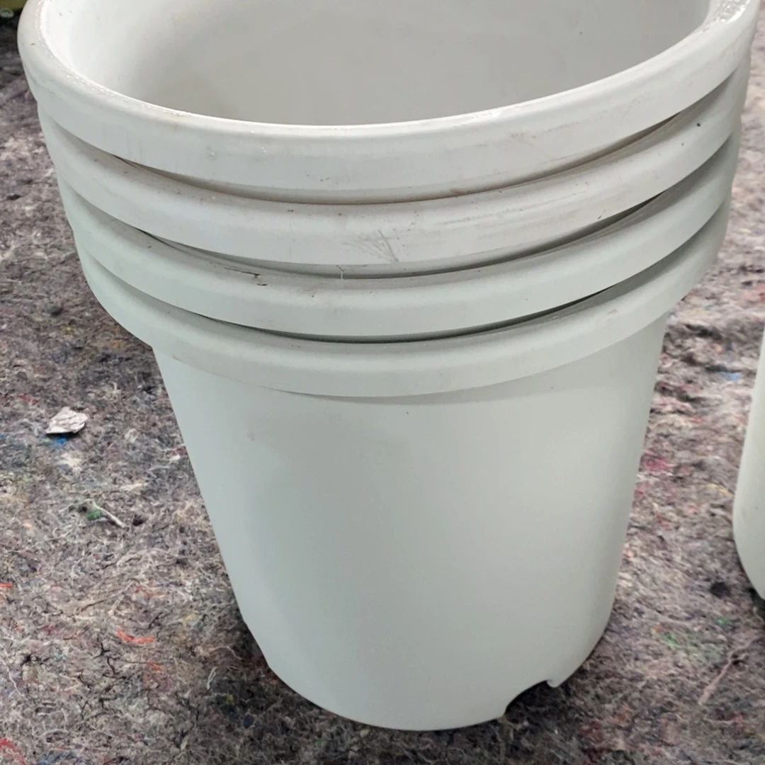 树脂4个7加奶白瑕疵无托