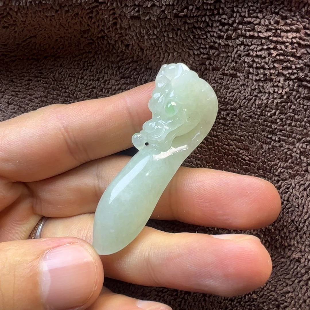 翡翠未镶嵌颈饰66666