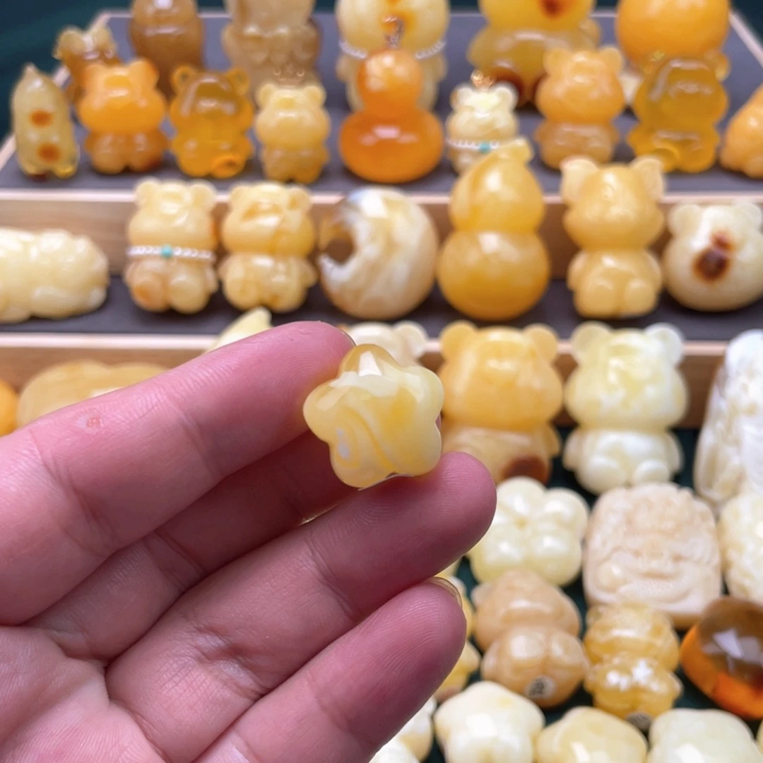 琥珀未镶嵌裸石蜜蜡