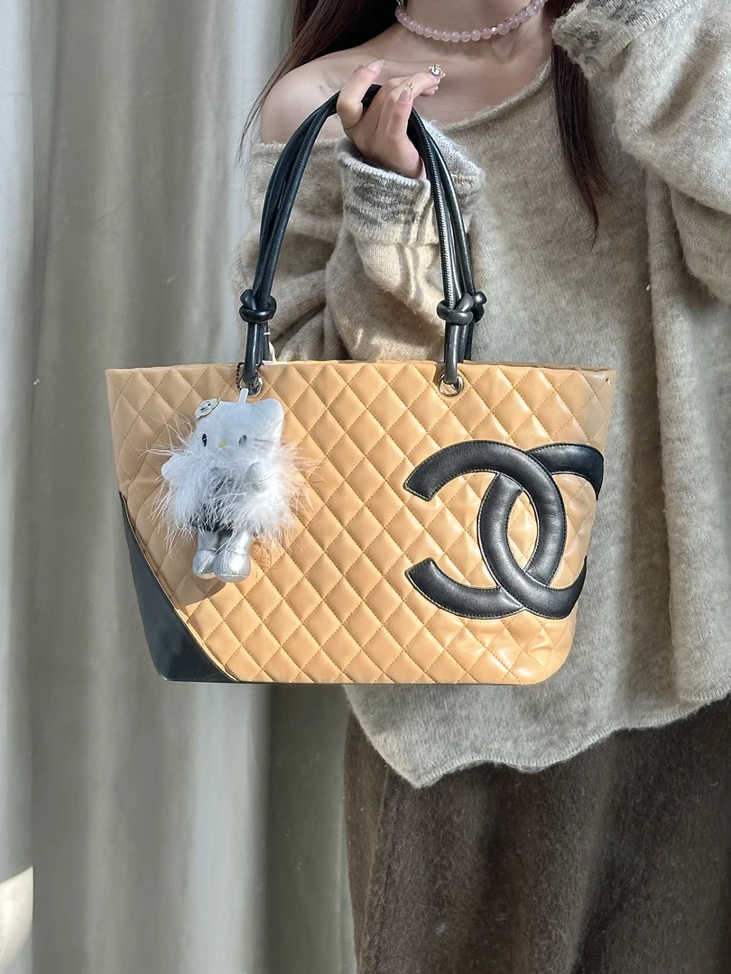 95新 Chanel/香奈儿 chanel 奶茶色康鹏单肩包