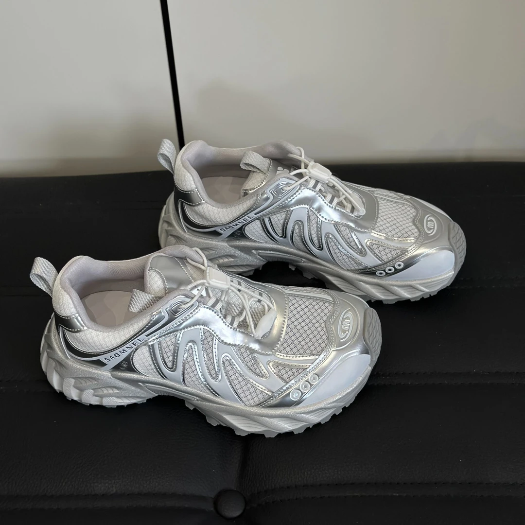 SUSU【歪头老爹】 小众2025夏季新款歪头超轻网面透气户外休闲鞋