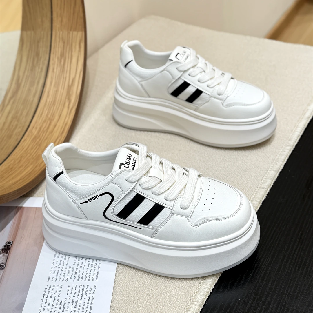 真皮显瘦松糕时尚增高小白鞋女2025新款夏季厚底洋气系带休闲板鞋