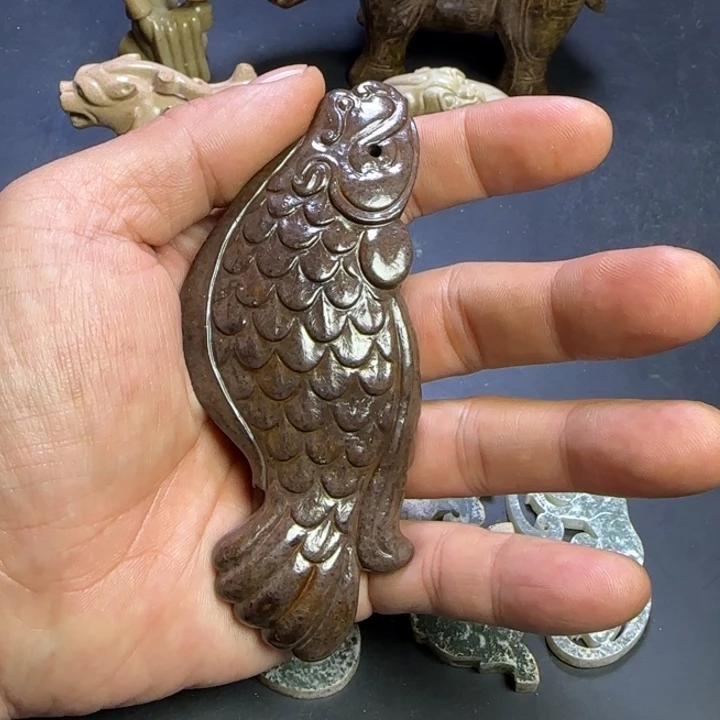 和田玉挂件未镶嵌路*甲