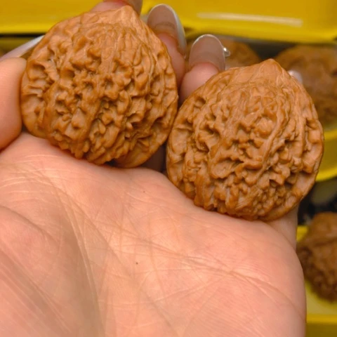 【闪购商品】文玩核桃吊坠满天星35