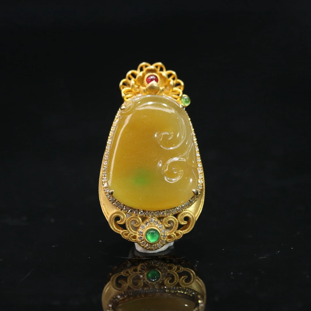 FC14天然缅甸翡翠A货18k黄翡如意挂件/600898/保利厦门拍卖