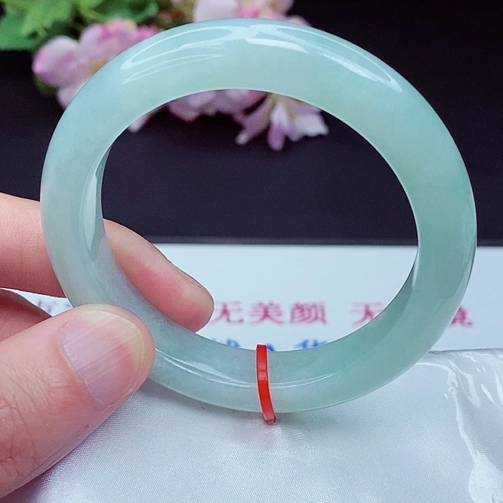 翡翠手镯未镶嵌55.8圈