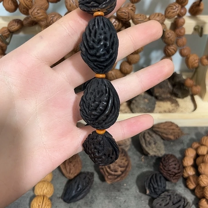 勇***哥核桃把件野生桃枭野生桃枭