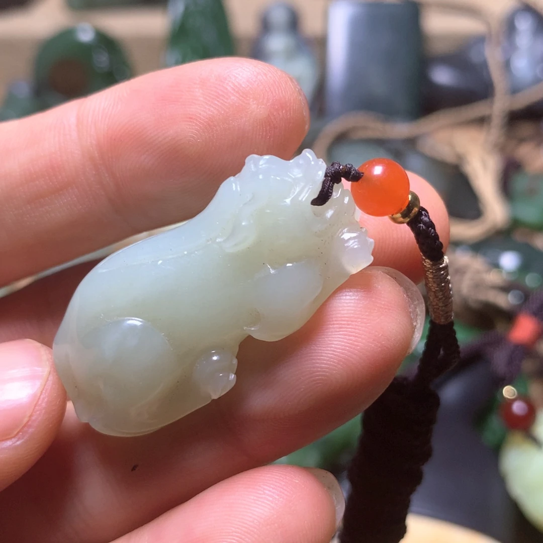 和田玉颈饰未镶嵌