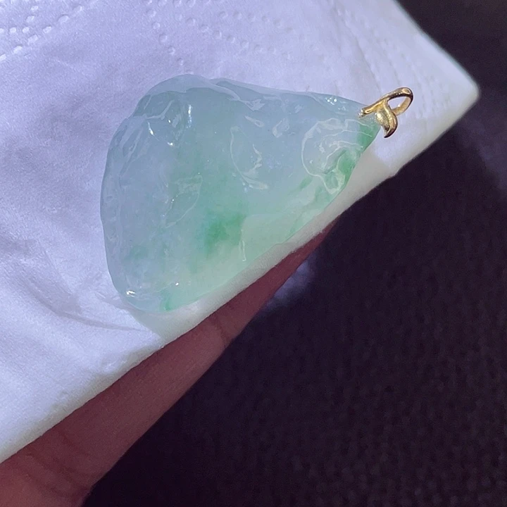 颈饰18K金镶嵌翡翠翡翠