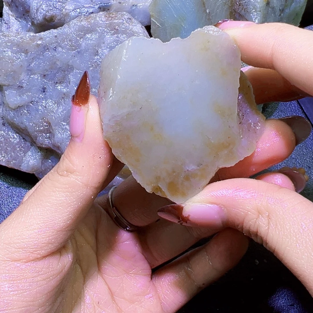 和田玉（糖玉）未镶嵌珠宝半成品