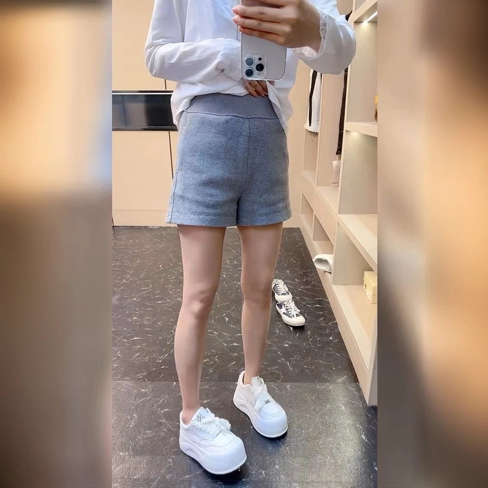 欧货灰色短裤女2025夏季薄款高腰宽松显瘦a字热裤运动阔腿四分裤