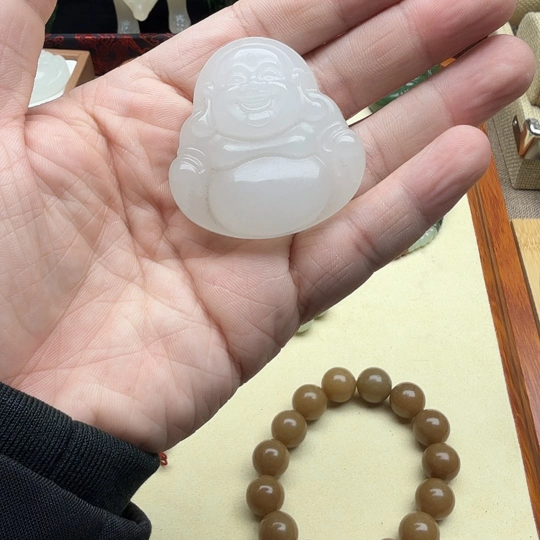 和田玉（糖玉）未镶嵌挂件