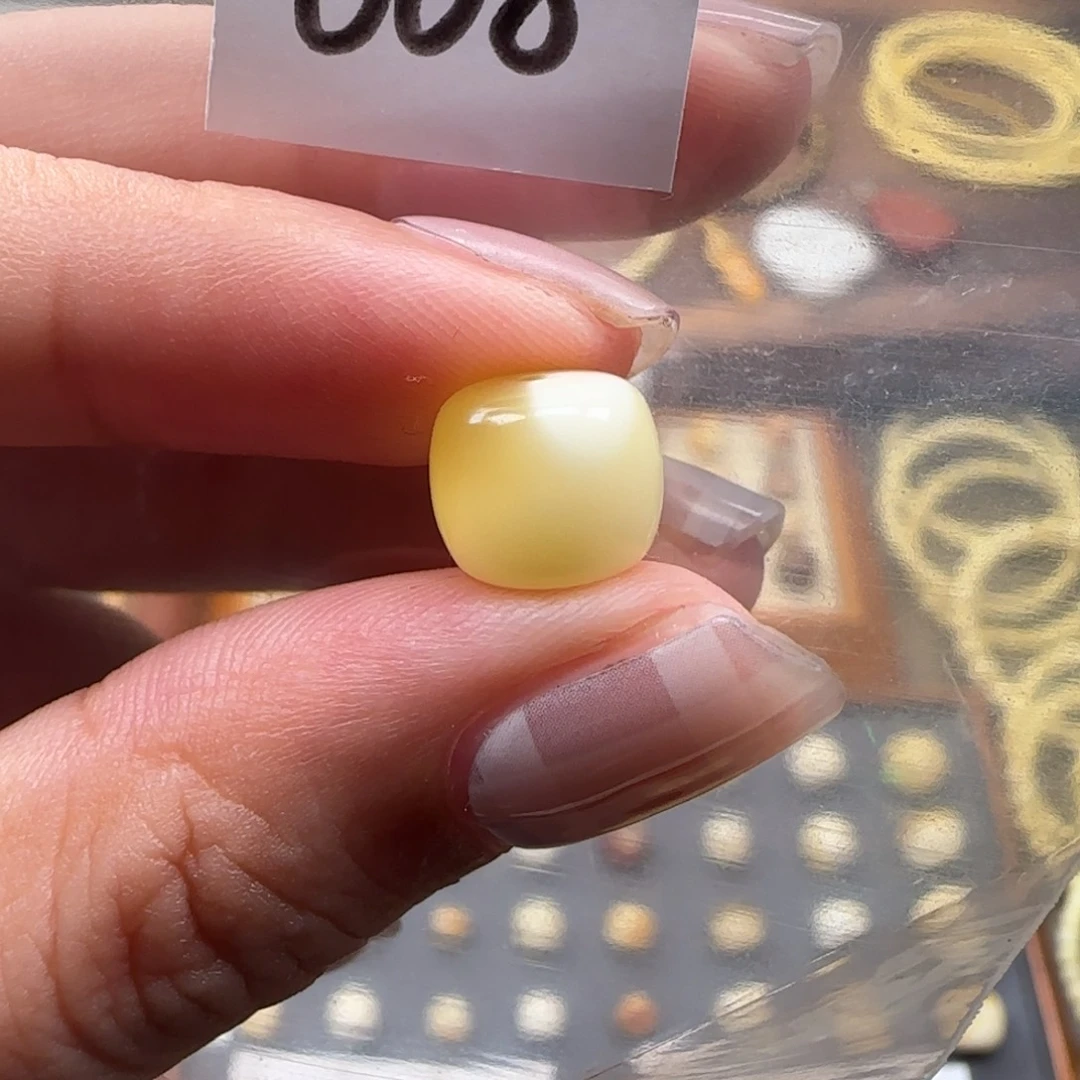 琥珀未镶嵌珠宝奇石9.3mm