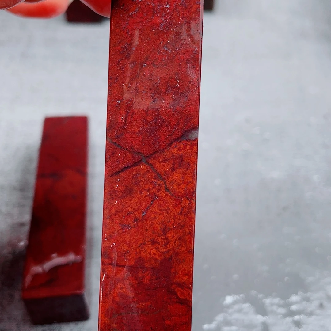 玉桂林鸡血玉印章镇尺8