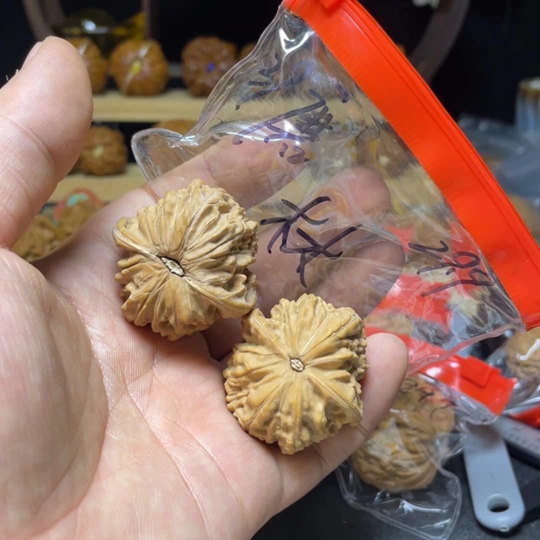 林***荼文玩核桃把件磨盘